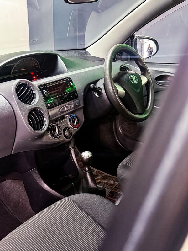2018-Toyota-Etios-15-XS image:10