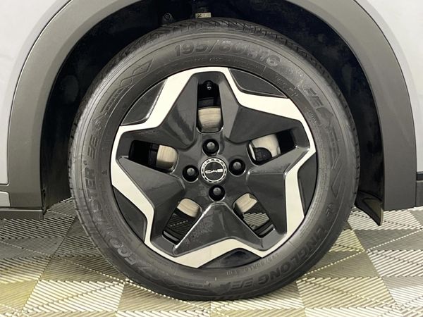 2024-BYD-Dolphin-Standard-Range-Auto image:5