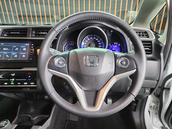 2023-Honda-WR-V-12-Elegance image:8