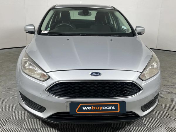 2017-Ford-Focus-10-EcoBoost-Ambiente image:15