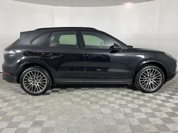 2022-Porsche-Cayenne-Platinum-Edition image:16