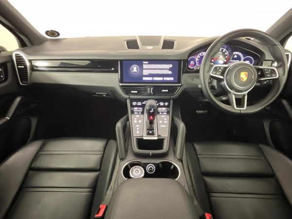 2022-Porsche-Cayenne-Platinum-Edition image:1
