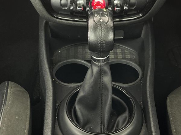 2018-MINI-Clubman-Cooper-Auto image:10