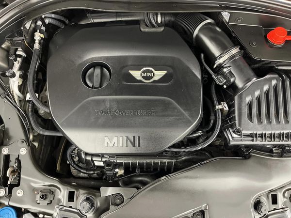 2018-MINI-Clubman-Cooper-Auto image:13