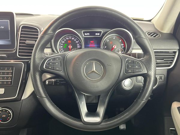 2015-Mercedes-Benz-GLE-250d-4Matic image:11
