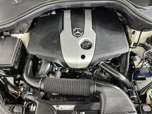 2015-Mercedes-Benz-GLE-250d-4Matic image:12