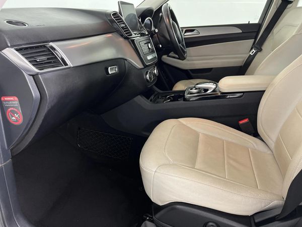 2015-Mercedes-Benz-GLE-250d-4Matic image:8