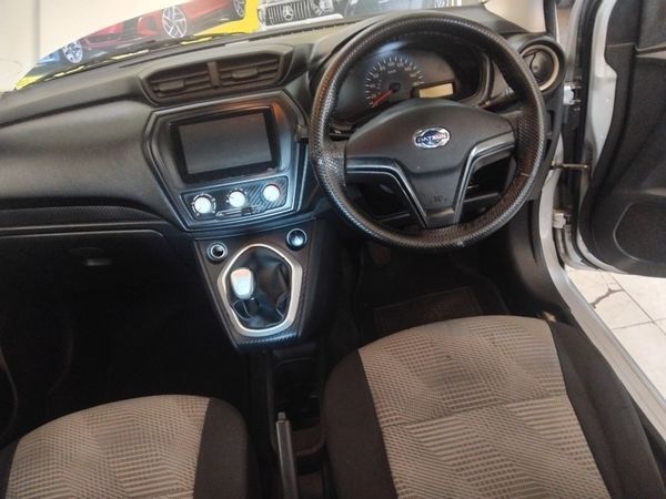 2019-Datsun-Go-7-SEATER image:6