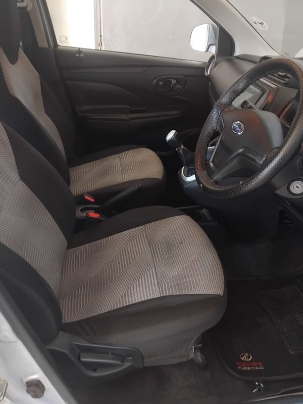 2019-Datsun-Go-7-SEATER image:7