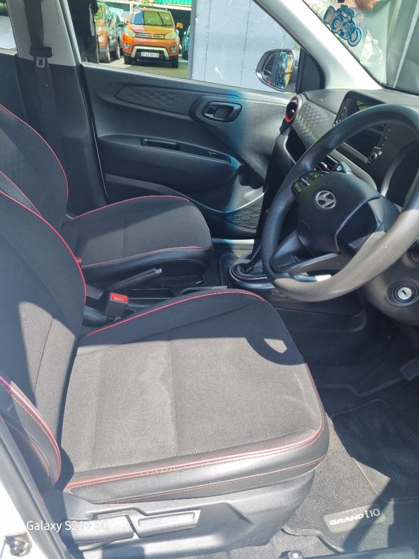 2023-Hyundai-Grand-i10-10-Fluid image:10