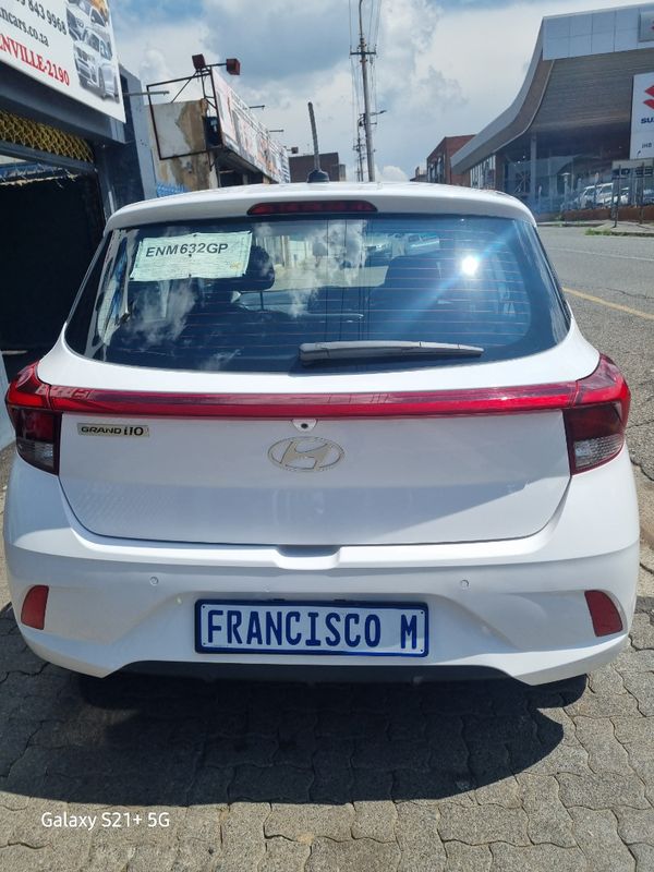 2023-Hyundai-Grand-i10-10-Fluid image:11