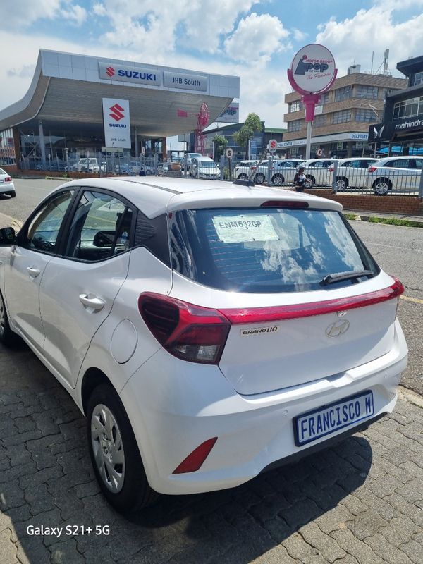 2023-Hyundai-Grand-i10-10-Fluid image:4