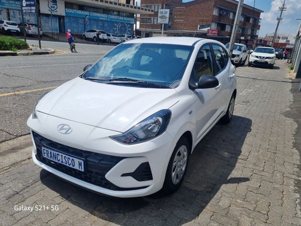 2023-Hyundai-Grand-i10-10-Fluid image:8