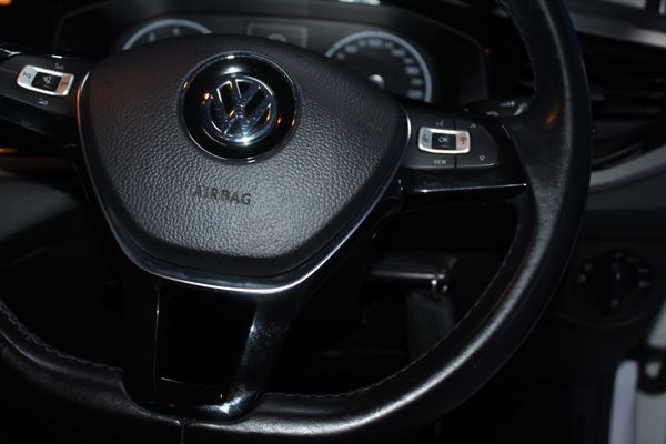 2020-Volkswagen-Polo-10-TSI-Comfortline image:9