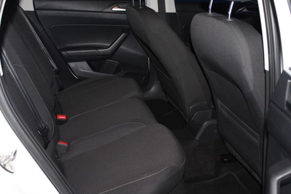 2020-Volkswagen-Polo-10-TSI-Comfortline image:11