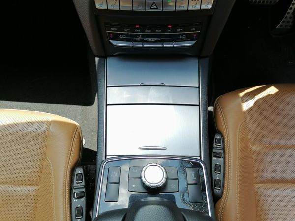 2014-Mercedes-Benz-E-Class-E-400-Coupe image:8