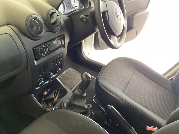 2023-Nissan-NP200-16-AC-Safety-Pack image:13