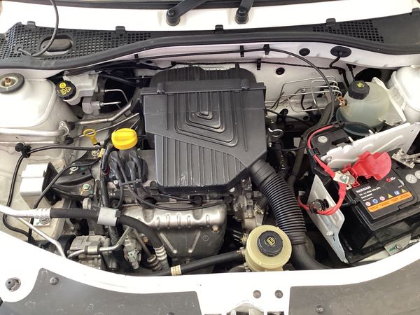 2023-Nissan-NP200-16-AC-Safety-Pack image:15