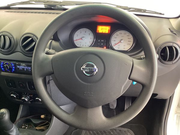 2023-Nissan-NP200-16-AC-Safety-Pack image:7