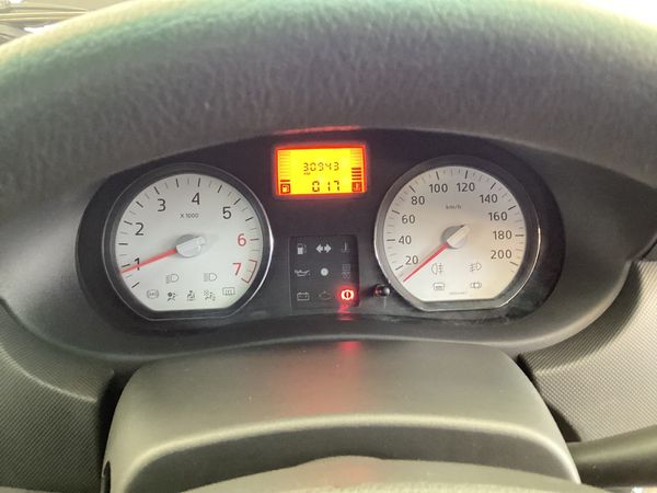 2023-Nissan-NP200-16-AC-Safety-Pack image:8