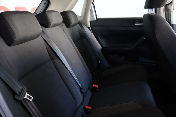 2022-Volkswagen-Polo-10-TSI-Life image:9