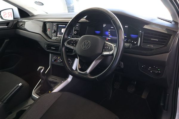 2022-Volkswagen-Polo-10-TSI-Life image:6