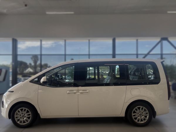 2024-Hyundai-Staria-22d-Executive-Auto image:2