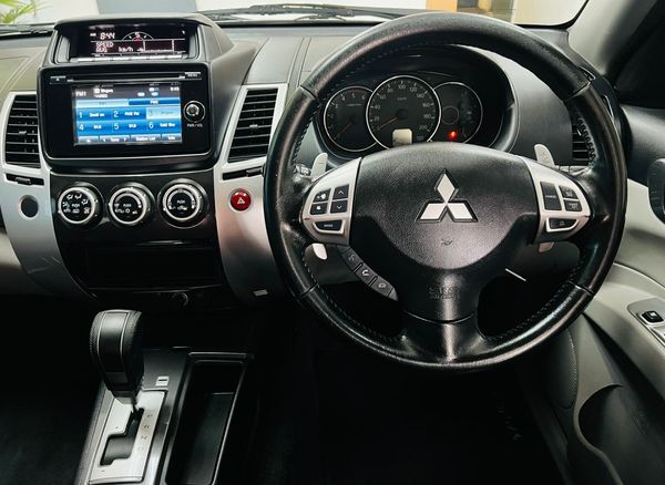 2014-Mitsubishi-Pajero-Sport-25D-Auto image:16