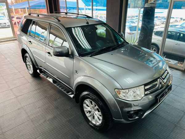 2014-Mitsubishi-Pajero-Sport-25D-Auto image:1