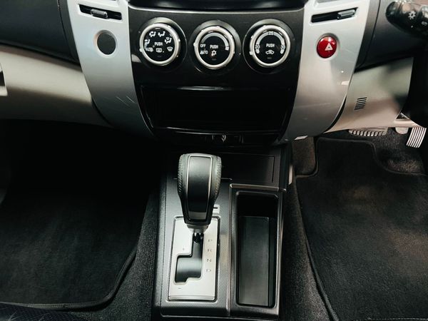 2014-Mitsubishi-Pajero-Sport-25D-Auto image:20