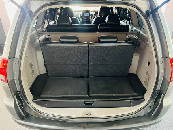 2014-Mitsubishi-Pajero-Sport-25D-Auto image:28