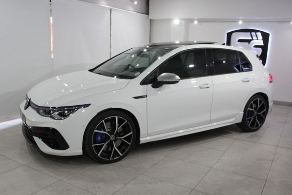 2024-Volkswagen-Golf-8-20-TSI-R-DSG image:1