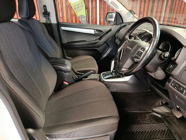 2019-Isuzu-D-Max-300-LX-Auto-Double-Cab image:13
