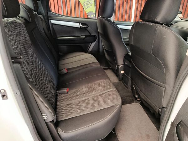 2019-Isuzu-D-Max-300-LX-Auto-Double-Cab image:14