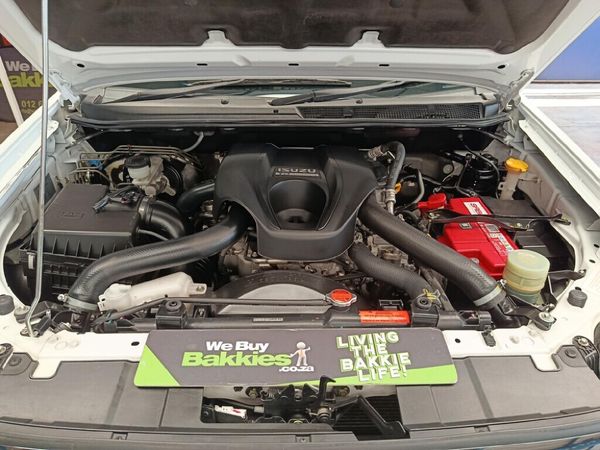 2019-Isuzu-D-Max-300-LX-Auto-Double-Cab image:16