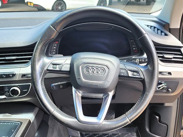 2016-Audi-Q7-30-TDI-quattro-Auto-45-TDI image:9