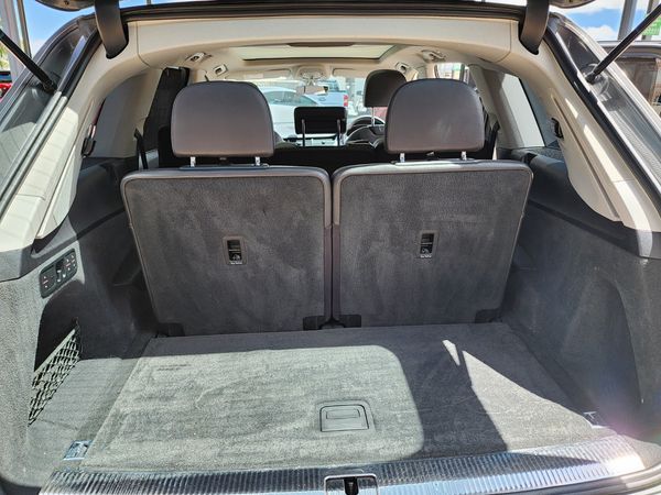 2016-Audi-Q7-30-TDI-quattro-Auto-45-TDI image:14