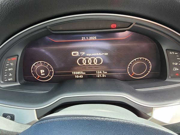 2016-Audi-Q7-30-TDI-quattro-Auto-45-TDI image:6