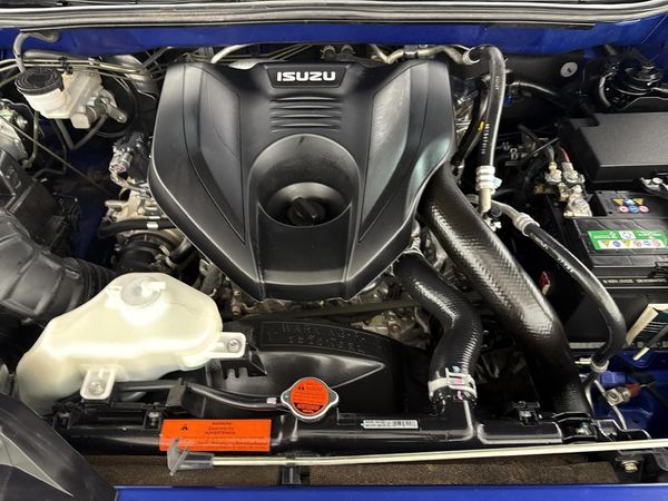 2021-Isuzu-Mu-x-30D-Onyx-4x4-Auto image:12