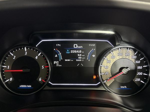 2021-Isuzu-Mu-x-30D-Onyx-4x4-Auto image:2