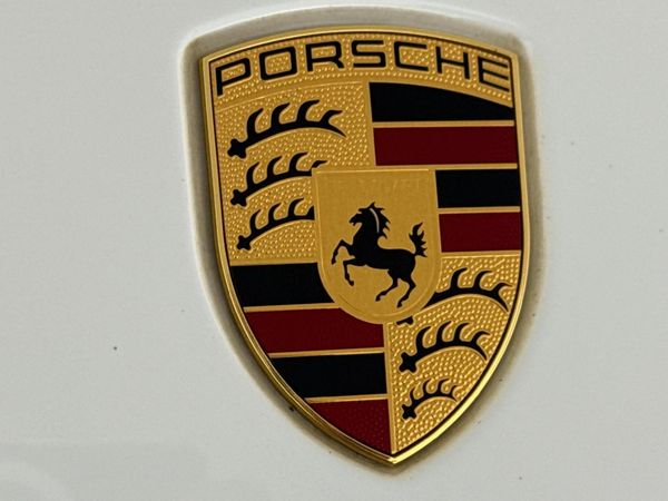 2022-Porsche-Cayenne-Platinum-Edition image:11