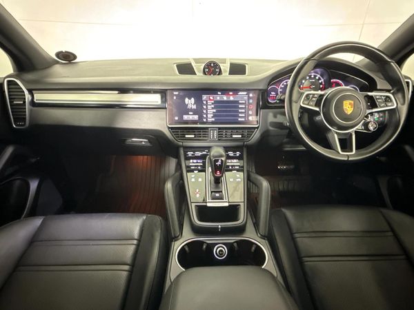 2022-Porsche-Cayenne-Platinum-Edition image:1