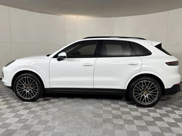 2022-Porsche-Cayenne-Platinum-Edition image:19
