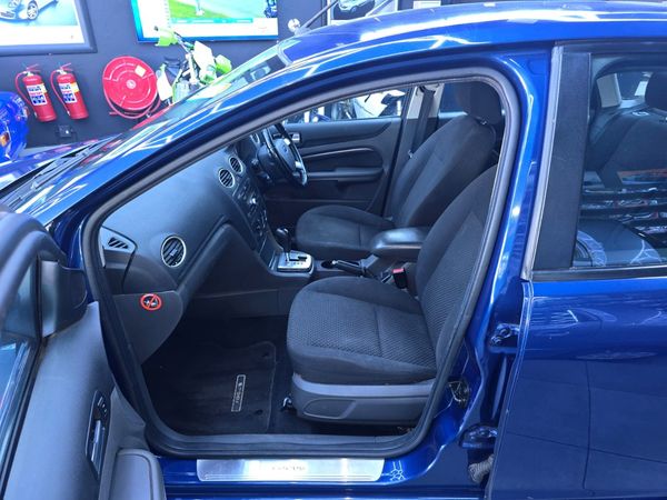 2007-Ford-Focus-Ford-Focus-20-4-Door-Trend-Auto image:14