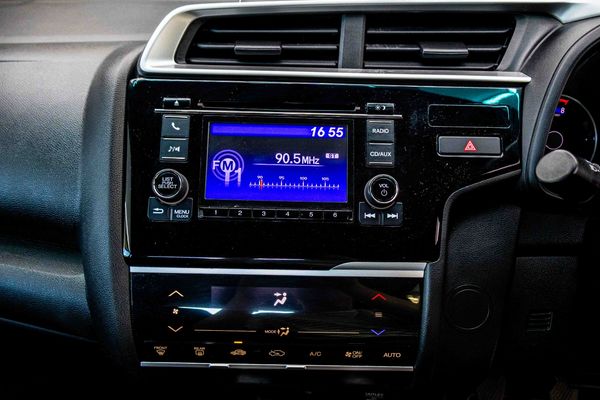 2019-Honda-Jazz-15-Elegance image:14