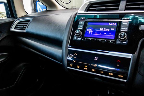 2019-Honda-Jazz-15-Elegance image:15