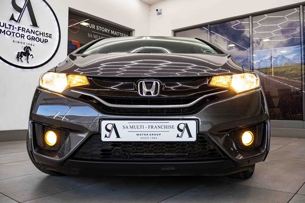 2019-Honda-Jazz-15-Elegance image:1
