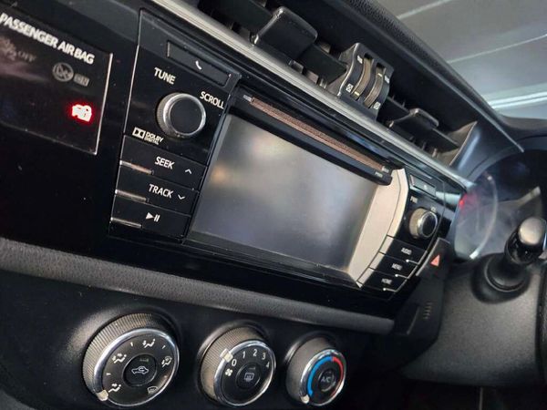 2017-Toyota-Corolla-14-D-Prestige image:10