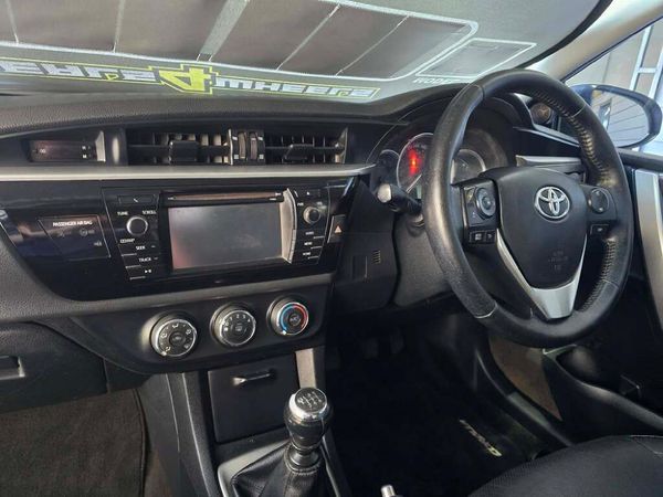 2017-Toyota-Corolla-14-D-Prestige image:12
