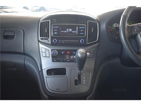 2017-Hyundai-H-1-25-CRDi-Elite-Auto image:8